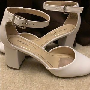 White heels size 6